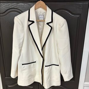 MOTF White Women's Blazer with Black Trim Size 1 XL